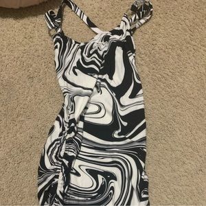 Women’s Large Black n White Trippy Dress